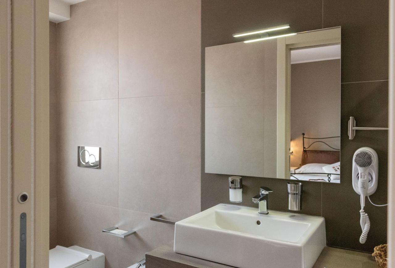 Torrevarata - Guest Rooms Santa Teresa Di Riva Zewnętrze zdjęcie