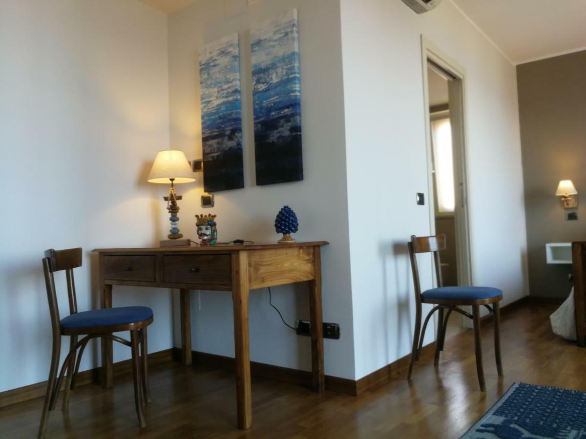 Torrevarata - Guest Rooms Santa Teresa Di Riva Zewnętrze zdjęcie